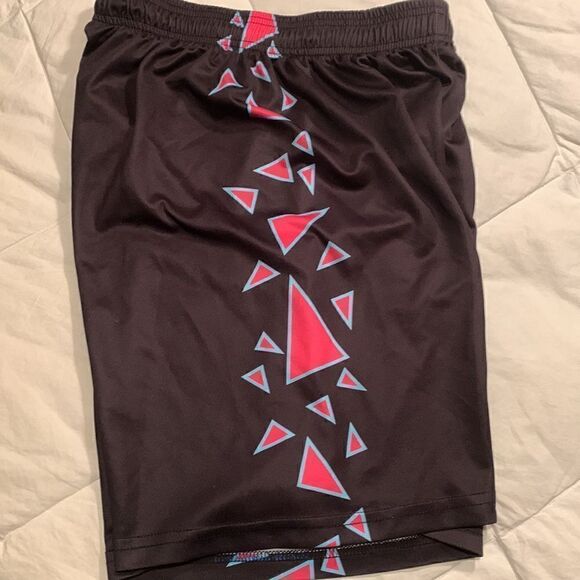 XEIST, shorts w/draw string, w/out liner, SMALL 18 inches in length - Picture 5 of 9